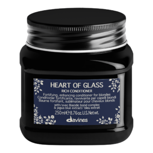Dla perfekcyjnego blondu fryzury – Davines Heart of Glass ?