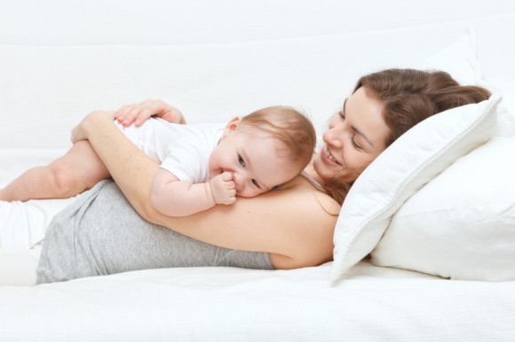 Oligosacharydy mleka kobiecego ? tajna broń układu odpornościowego Zdrowie, LIFESTYLE - Myśląc o odporności dziecka, warto zwrócić szczególną uwagę właśnie na oligosacharydy, czyli złożone związki, które stanowią trzeci co do ilości stały składnik mleka mamy.