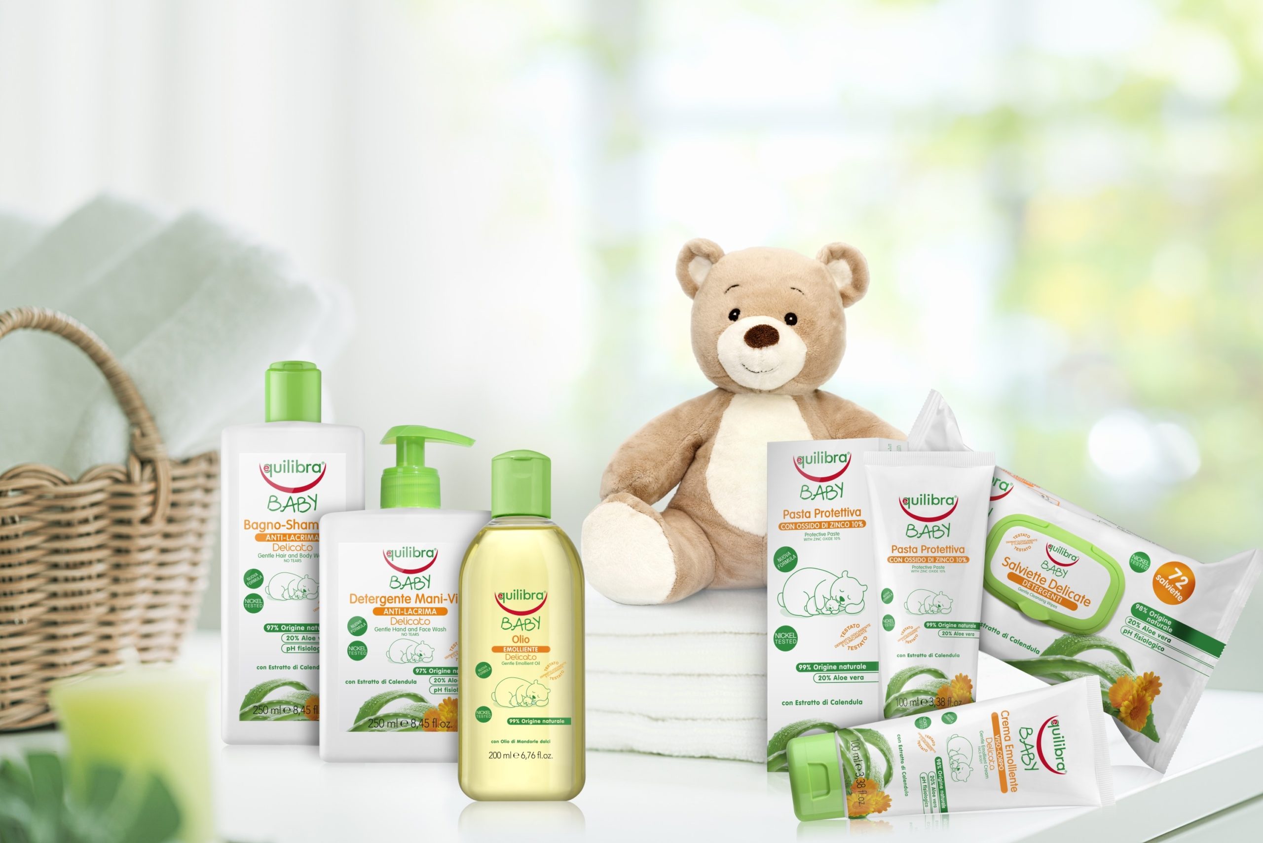 Kosmetyki z aloesem Equilibra BABY ? Naturalna, łagodna i bezpieczna pielęgnacja delikatnej skóry dziecka, już od pierwszego dnia życia.
